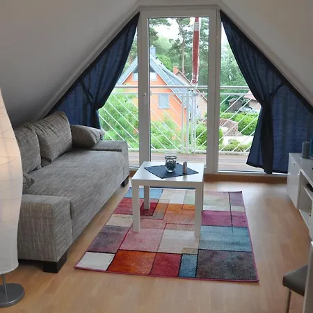 Mueritzzauber / 1 Dachgeschoss-appartement *