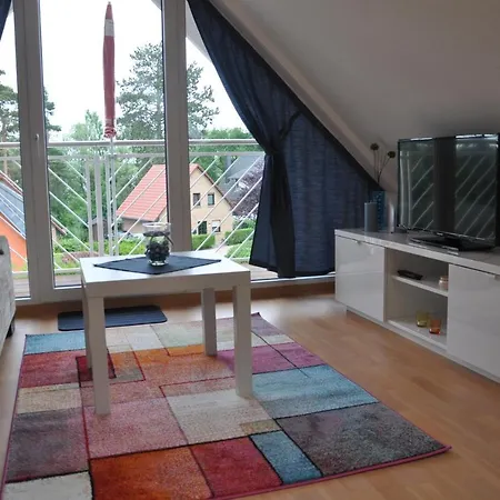 Mueritzzauber / 1 Dachgeschoss-appartement Lägenhet *