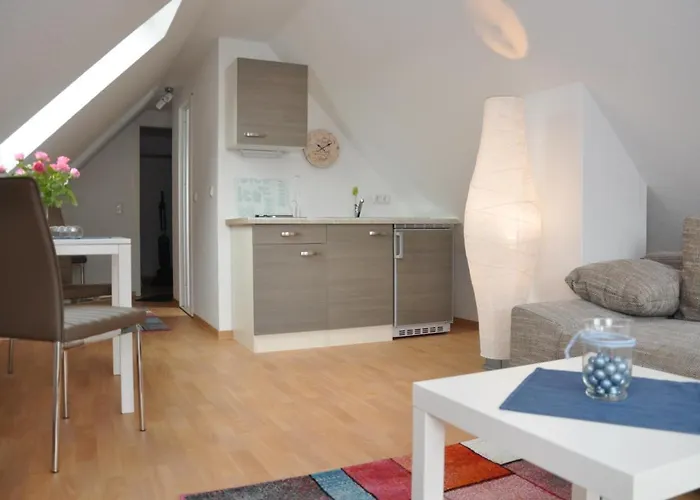 Mueritzzauber / 1 Dachgeschoss-appartement Röbel