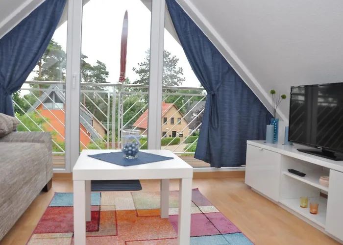 Mueritzzauber / 1 Dachgeschoss-appartement Lägenhet *
